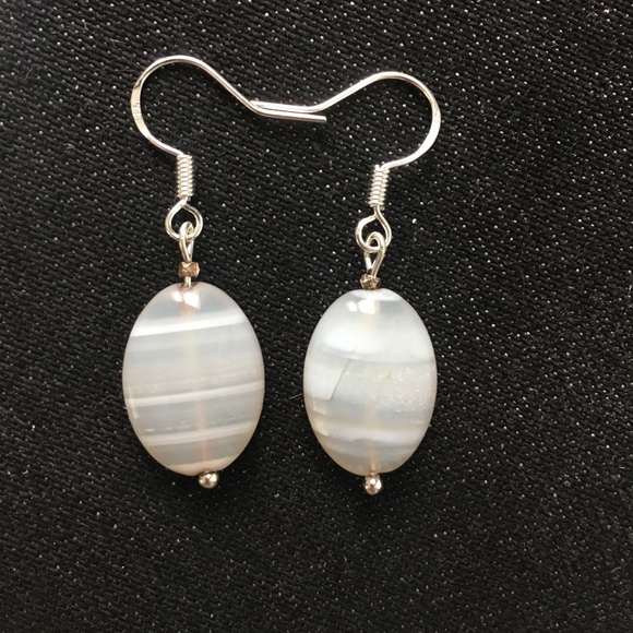 Vintage Jewelry - Sterling Silver Agate stone earrings